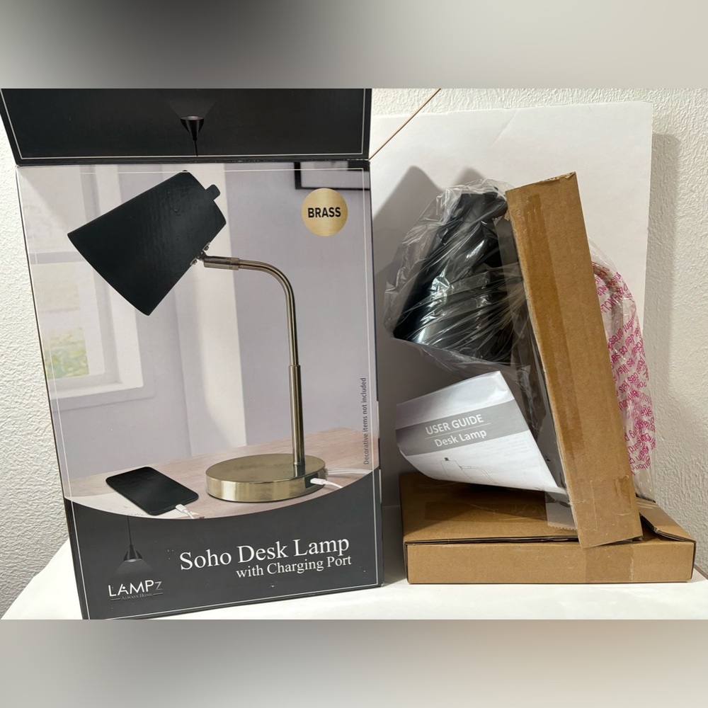 Soho Desk Lamp with charging port
